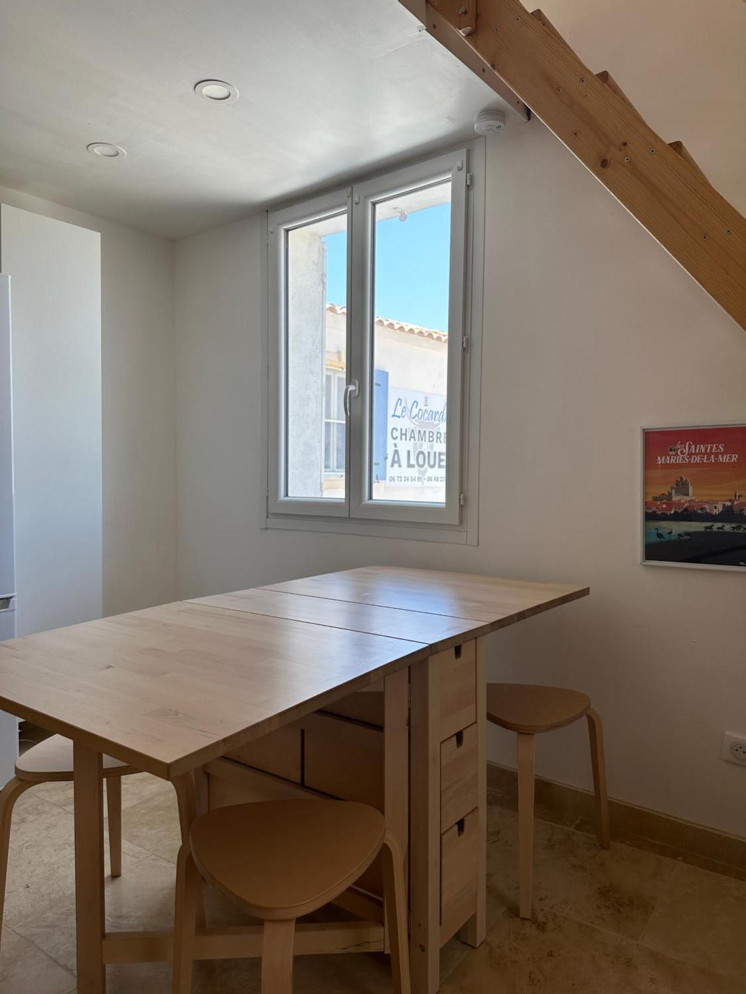 Appartement Avec Vue Sur L Eglise Des Saintes מראה חיצוני תמונה